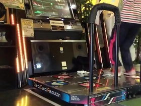 Japanese gay DDR video reaches 980,000 views