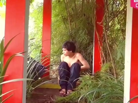 Hansel Thio's public nude adventure in China Town garden