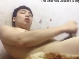 Gay Chinese man's wild ride with a well-endowed partner